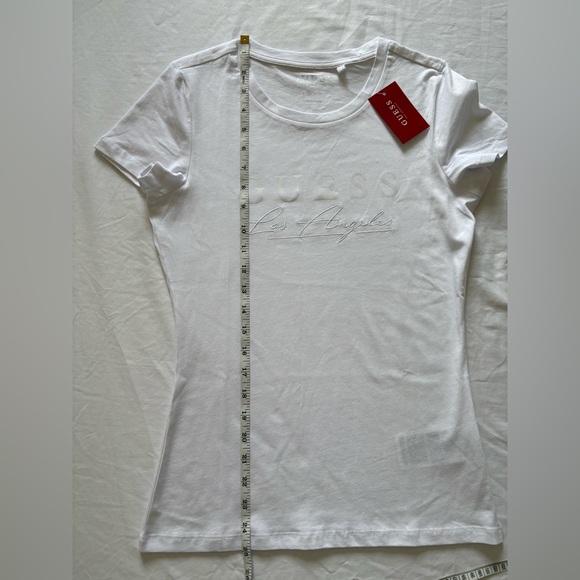 NWT-GUESS Pure White Short Sleeve Embossed Logo Tee - Picture 6 of 7